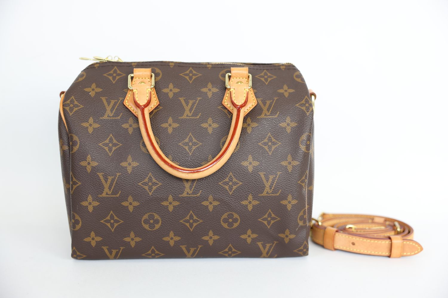 Louis Vuitton Speedy Bandouliere 25 Bag, Monogram Canvas and Natural Cowhide with Gold Hardware, Preowned in Box WA001