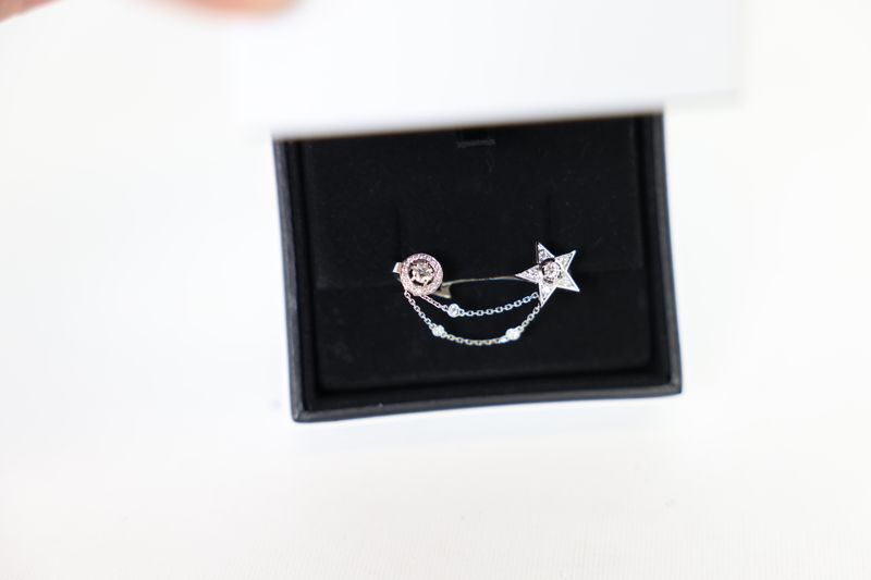 Chanel Comète 1932 Earcuff, 18k White Gold and Diamonds, Preowned in Box WA001