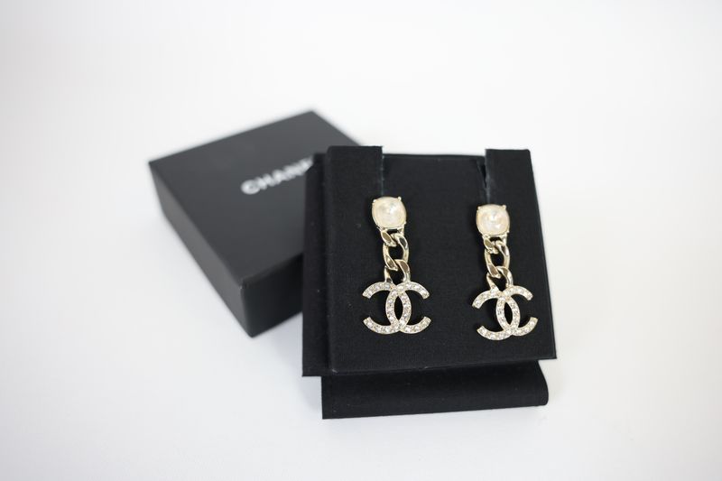 Chanel CC Drop 23C Earrings, Gold Finish with Crystal, Preowned in Box WA001