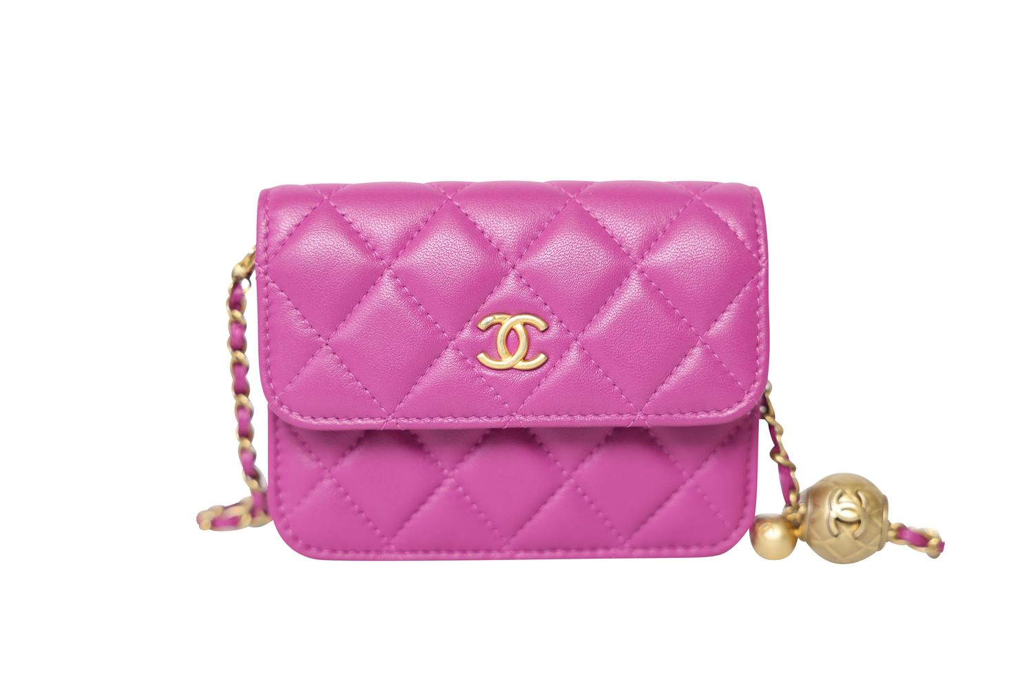 Chanel CC Pearl Crush Mini Clutch With Chain Bag, Pink Quilted  Lambskin and Gold Hardware, Preowned in Dustbag WA001