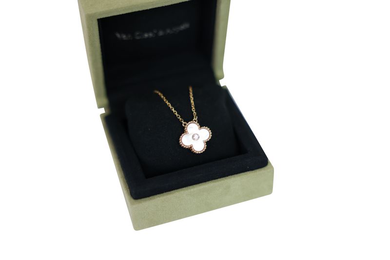 Van Cleef & Arpels Vintage Alhambra 2012 Holiday Pendant Necklace 18k Yellow Gold with Mother of Pearl and a Diamond, Preowned in Box WA001