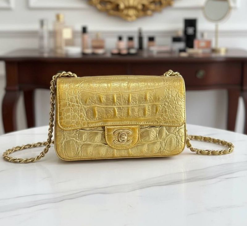 Chanel Mini Croc Embossed 19A Egypt, Preowned In Dustbag MA001