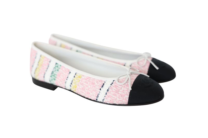 Chanel  24S Ballet Flat Shoes, Light Pink with Multicolor Tweed, Size 39, New in Box WA001