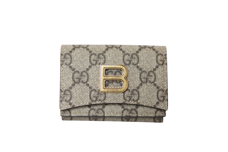 Gucci x Balenciaga The Hacker Project Hourglass Card Case, Beige GG Supreme Canvas and Gold Hardware, New in Box WA001
