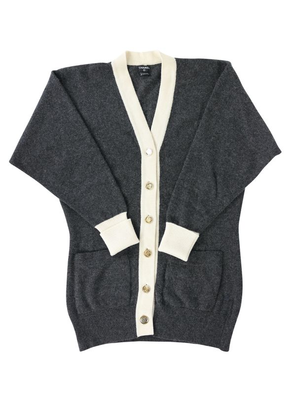 Chanel Vintage Knitted Cardigan, Gray and Cream Cashmere, Preowned No Dustbag WA001 Chanel Vintage Knitted Cardigan, Gray and Cream Cashmere, Preowned No Dustbag WA001