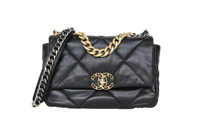 Chanel 19 Medium 21P Bag, Black Leather and Mixed Hardware, Preowned in Box WA001 Chanel 19 Medium 21P Bag, Black Leather and Mixed Hardware, Preowned in Box WA001