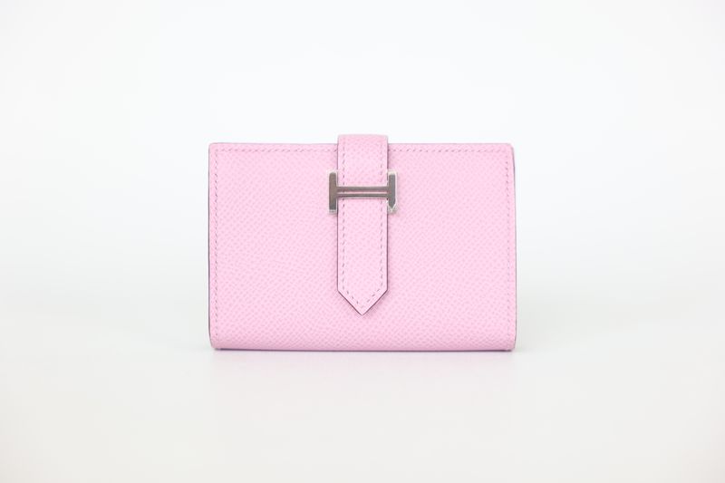 Hermes Bearn Mini Wallet, Pink Mauve Sylvester Epsom Leather and Palladium Hardware, U 2022 Stamp, Preowned in Box WA001 Hermes Bearn Mini Wallet, Pink Mauve Sylvester Epsom Leather and Palladium Hardware, U 2022 Stamp, Preowned in Box WA001