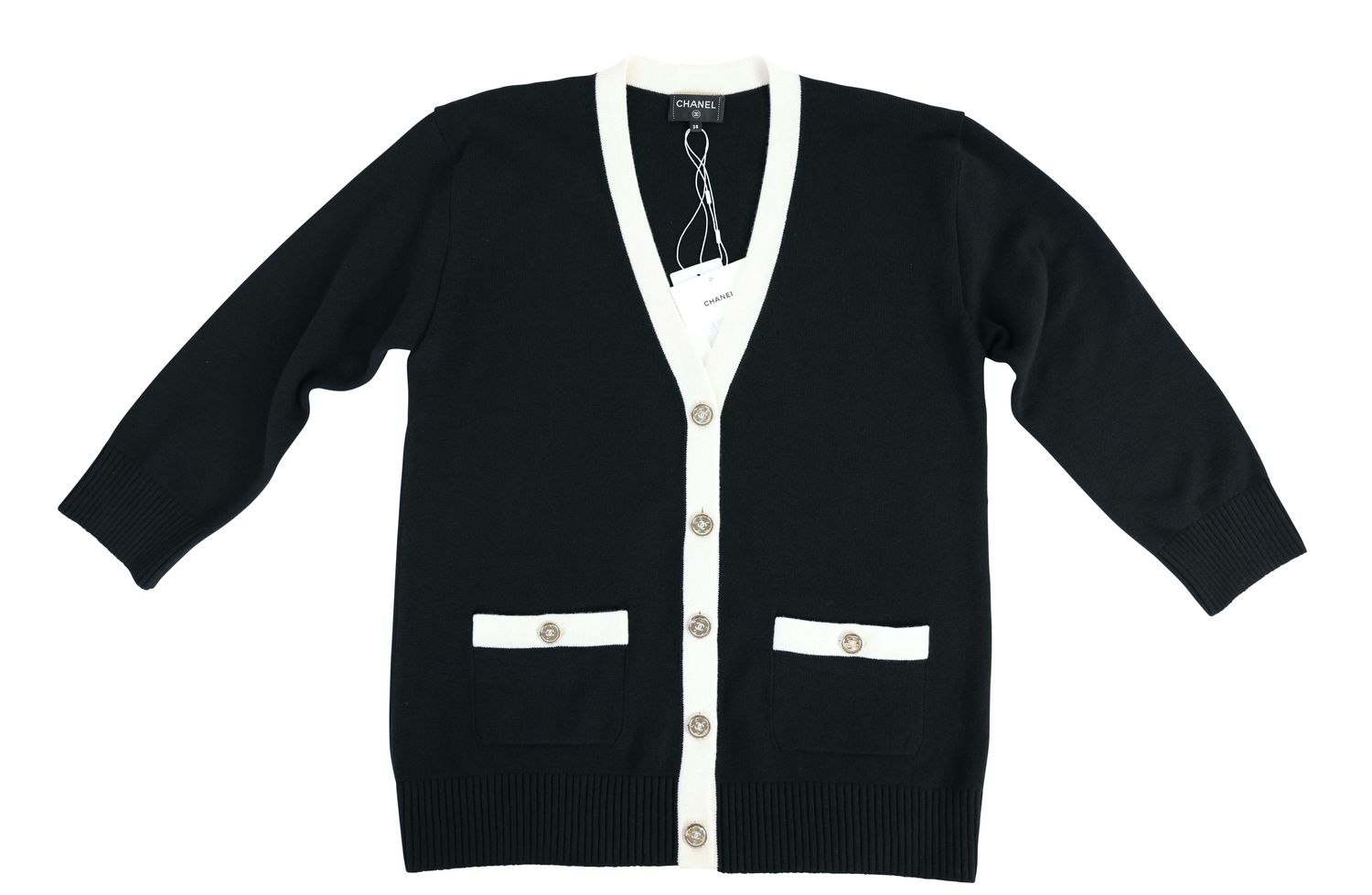 Chanel 25C Cardigan, Black and White Cashmere, Size 38, New No Dustbag WA001