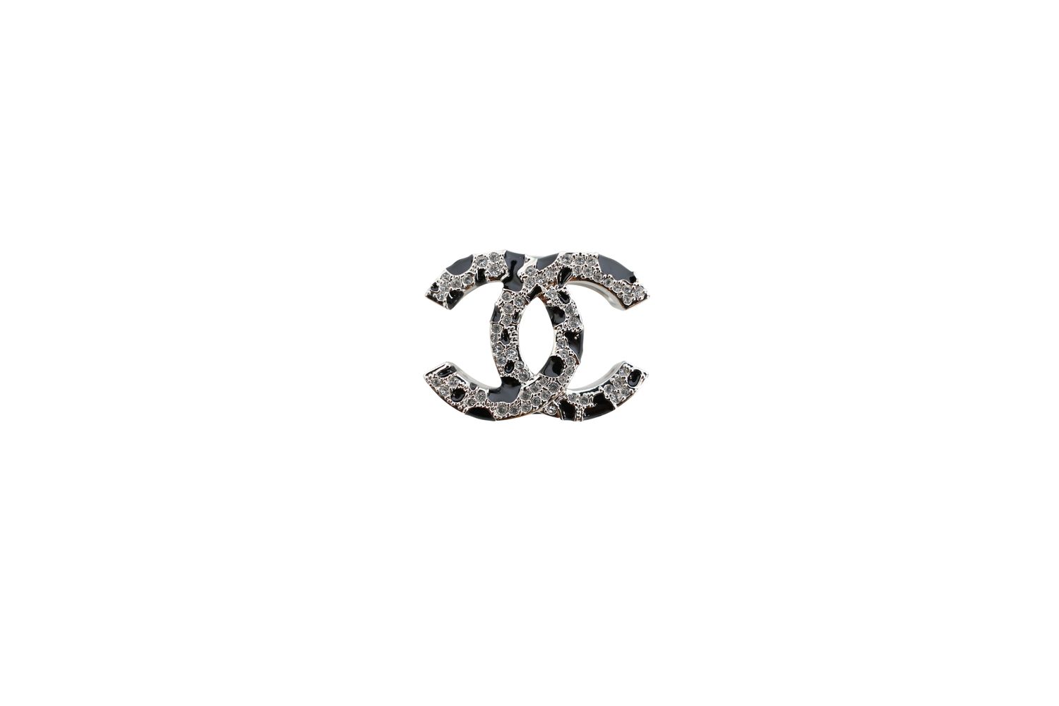 Chanel 26A Scarf Ring, Silver Crystal and Black Hardware, New in Box WA001
