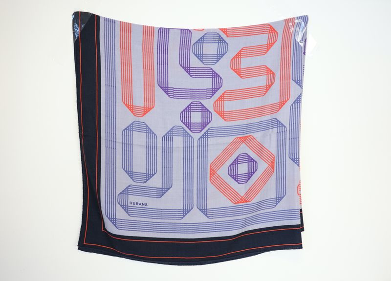 Hermès Rubans d’Hermès Stole Scarf 140, Blue White Red Cashmere with Silk, Preowned No Dustbag WA001 Hermès Rubans d’Hermès Stole Scarf 140, Blue White Red Cashmere with Silk, Preowned No Dustbag WA001