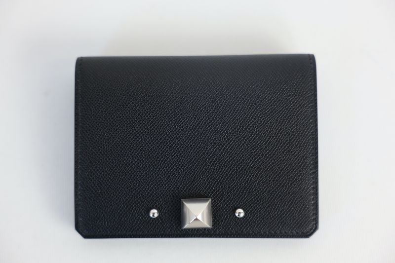 Hermes Medor Card Holder, Black Chamkila Goatskin and Palladium Hardware, New in Box WA001 Hermes Medor Card Holder, Black Chamkila Goatskin and Palladium Hardware, New in Box WA001