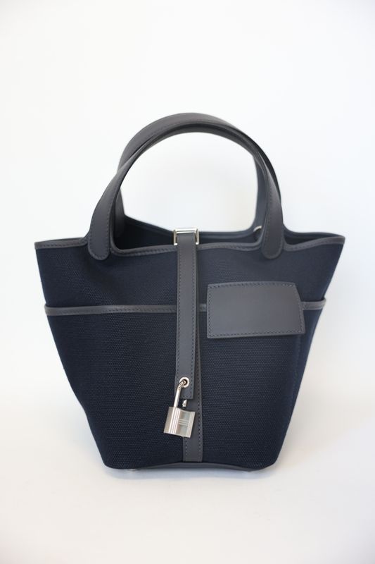 Hermes Picotin 18 Cargo, Blue Marine and Caban Canvas and Swift Leather, G Stamp, Preowned in Box WA001 Hermes Picotin 18 Cargo, Blue Marine and Caban Canvas and Swift Leather, G Stamp, Preowned in Box WA001