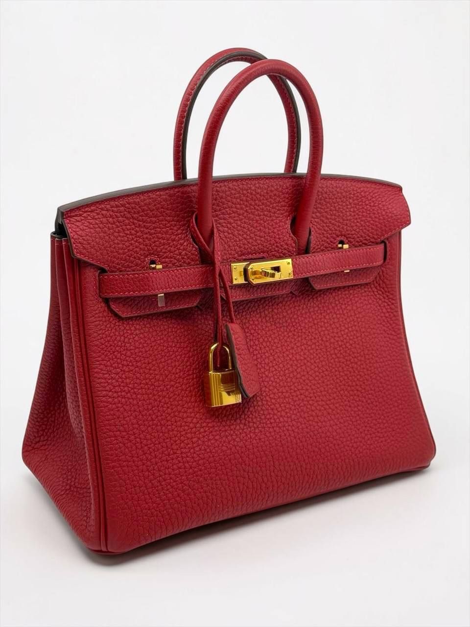 Hermes Birkin 25 Handbag, Rouge VIF Togo Leather and Gold Hardware, A 2017 Stamp, Preowned in Dustbag KJRB008
