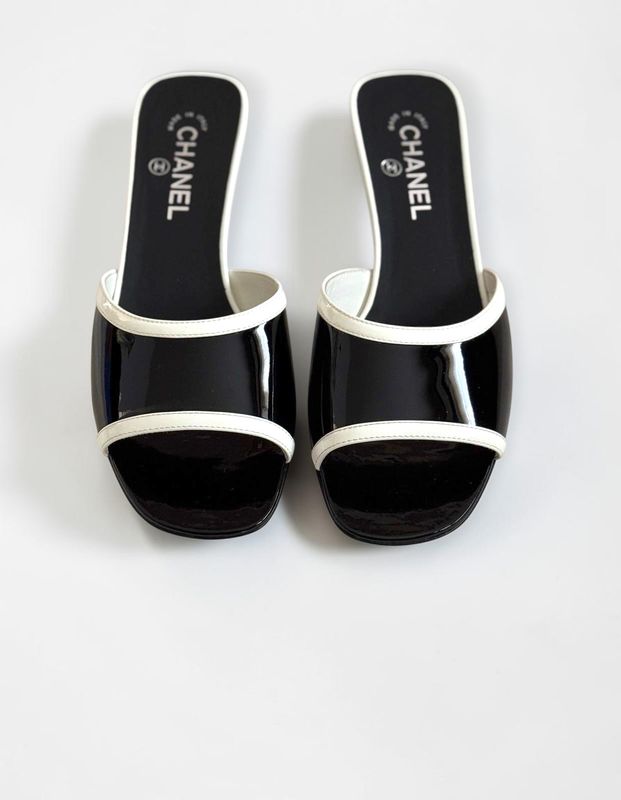 Chanel, 26A, Black Patent Calfskin, Size 40.5, New in Box MA001 Chanel, 26A, Black Patent Calfskin, Size 40.5, New in Box MA001