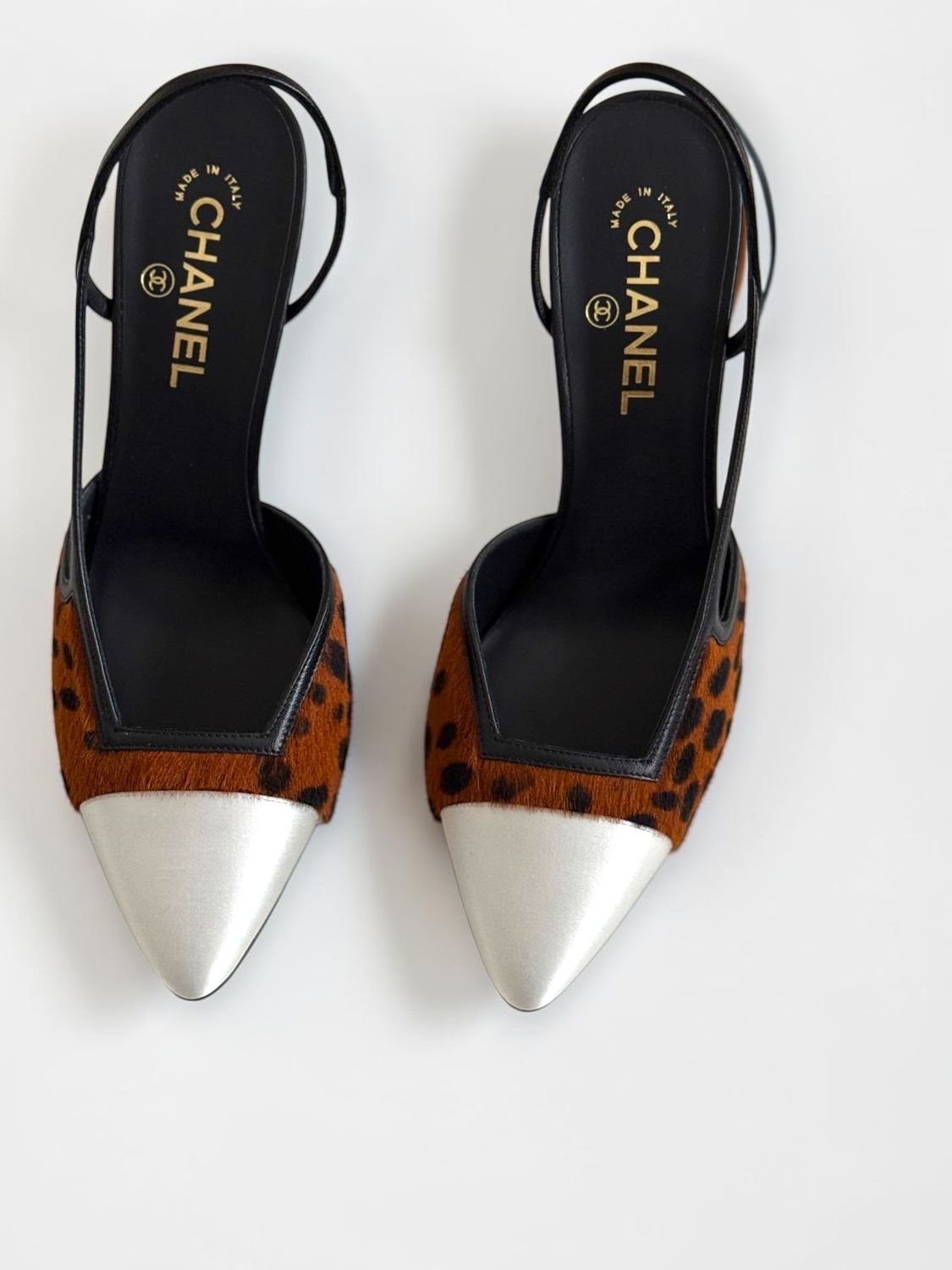 Chanel Slingback Pumps, 26A, White Brown and Black, Size 41, New in Box MA001