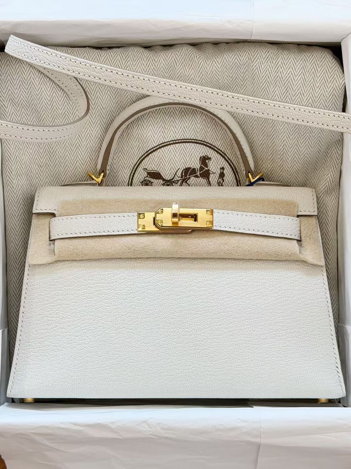 Hermes mini Kelly mushroom chèvre, b stamp, as new with receipt and box AC001