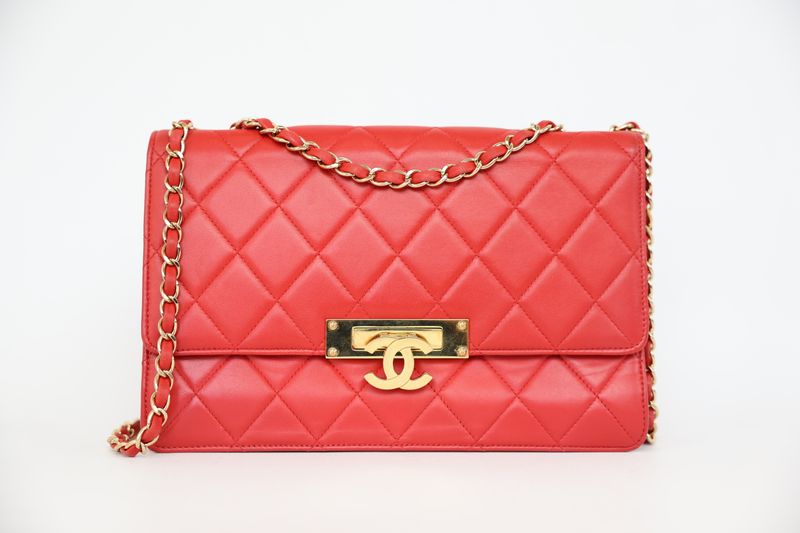 Chanel Golden Class Flap Shoulder Bag, Red Quilted Leather and Gold Hardware, Preowned No Dustbag WA001