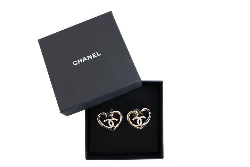Chanel 23C CC Heart Earrings, Light Gold Finish and Crystal, Preowned in Box WA001