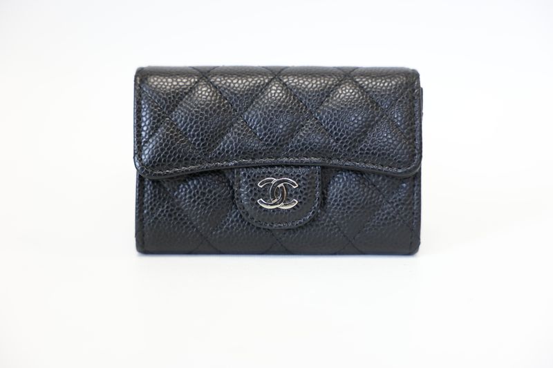 Chanel Classic Flap Card Holder, Black Quilted Caviar and Silver Hardware, Preowned in Box WA001 Chanel Classic Flap Card Holder, Black Quilted Caviar and Silver Hardware, Preowned in Box WA001