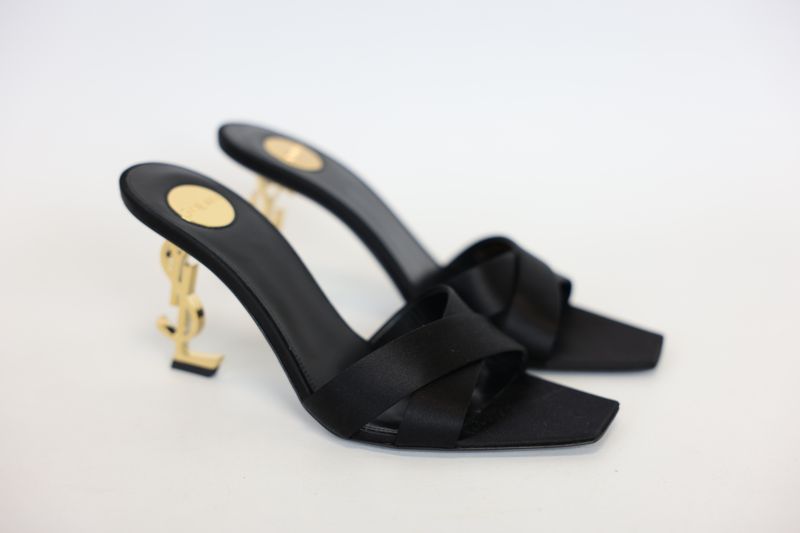Saint Laurent YSL Shoes Opyum 85 Mules, Black Silk and Gold Hardware, Size 37.5, New in Box WA001 Saint Laurent YSL Shoes Opyum 85 Mules, Black Silk and Gold Hardware, Size 37.5, New in Box WA001