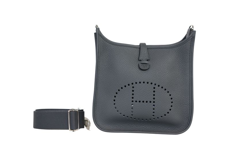 Hermes Evelyne 23 Poche III Bag, Grey Taurillon Clemence Leather and Palladium Hardware, G 2026 Stamp, New in Box WA001
