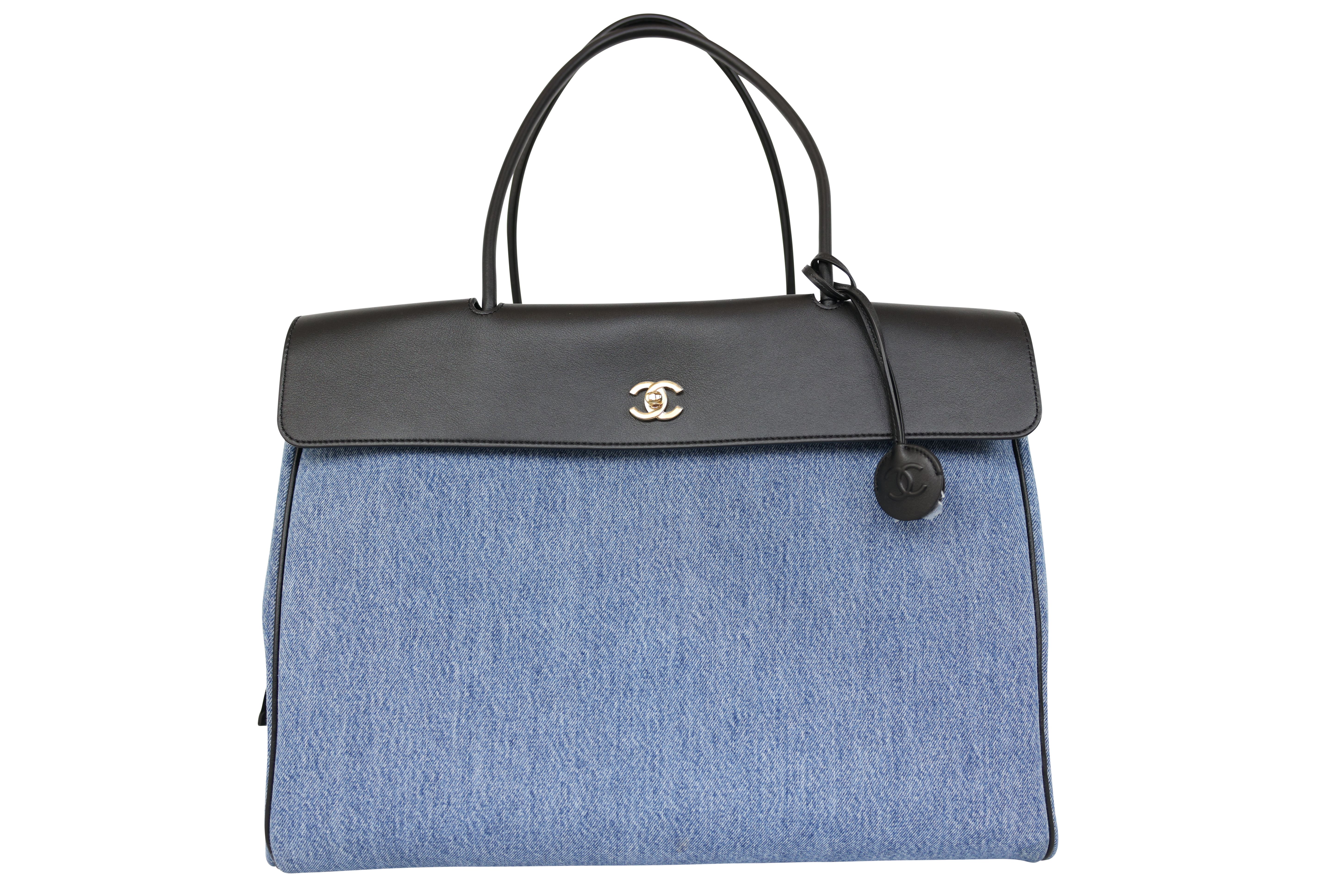 Chanel Airline Flap XXL, Silver Caviar with Ruthenium Hardware