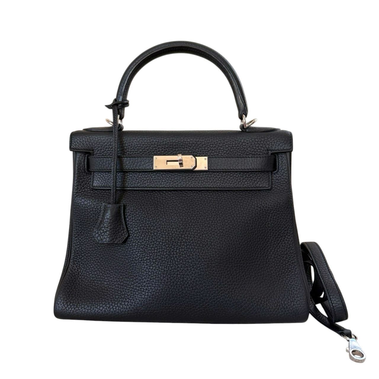Hermes Kelly 28, Noir Togo Leather, Palladium Hardware, Preowned in Dustbag MA001