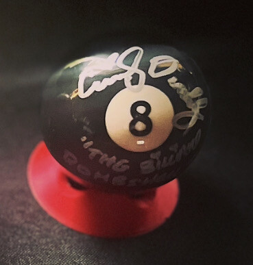 8 Ball + Red Stand Bundle
