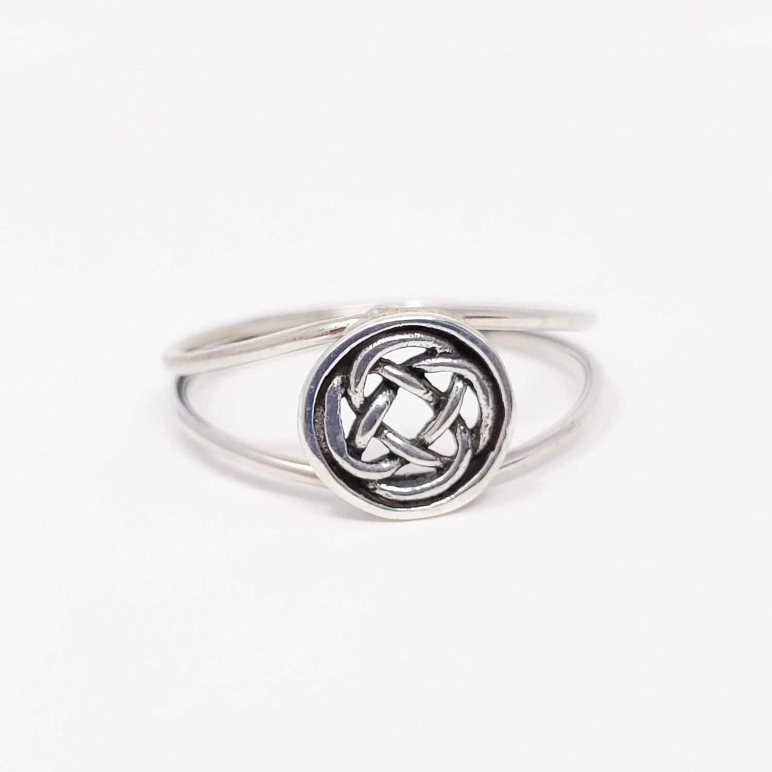 925 ROUND CELTIC KNOT RING