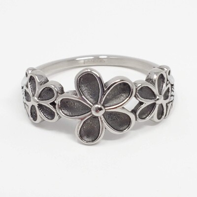 316L TRIPLE FLOWER LEAVES RING
