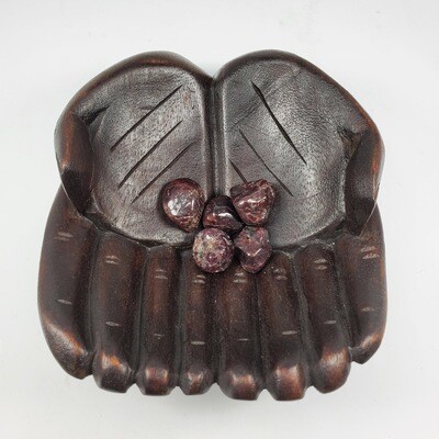 GARNET TUMBLED STONE