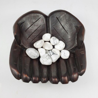HOWLITE TUMBLED STONE