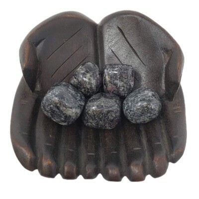 SPINEL MATRIX TUMBLED STONE