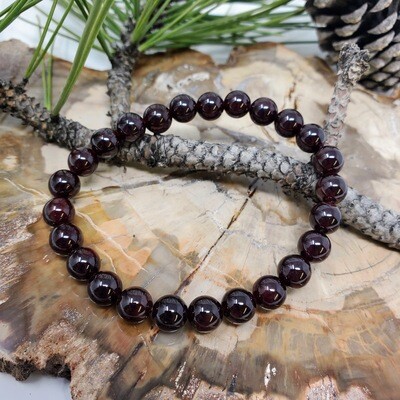 GARNET 8MM BRACELET
