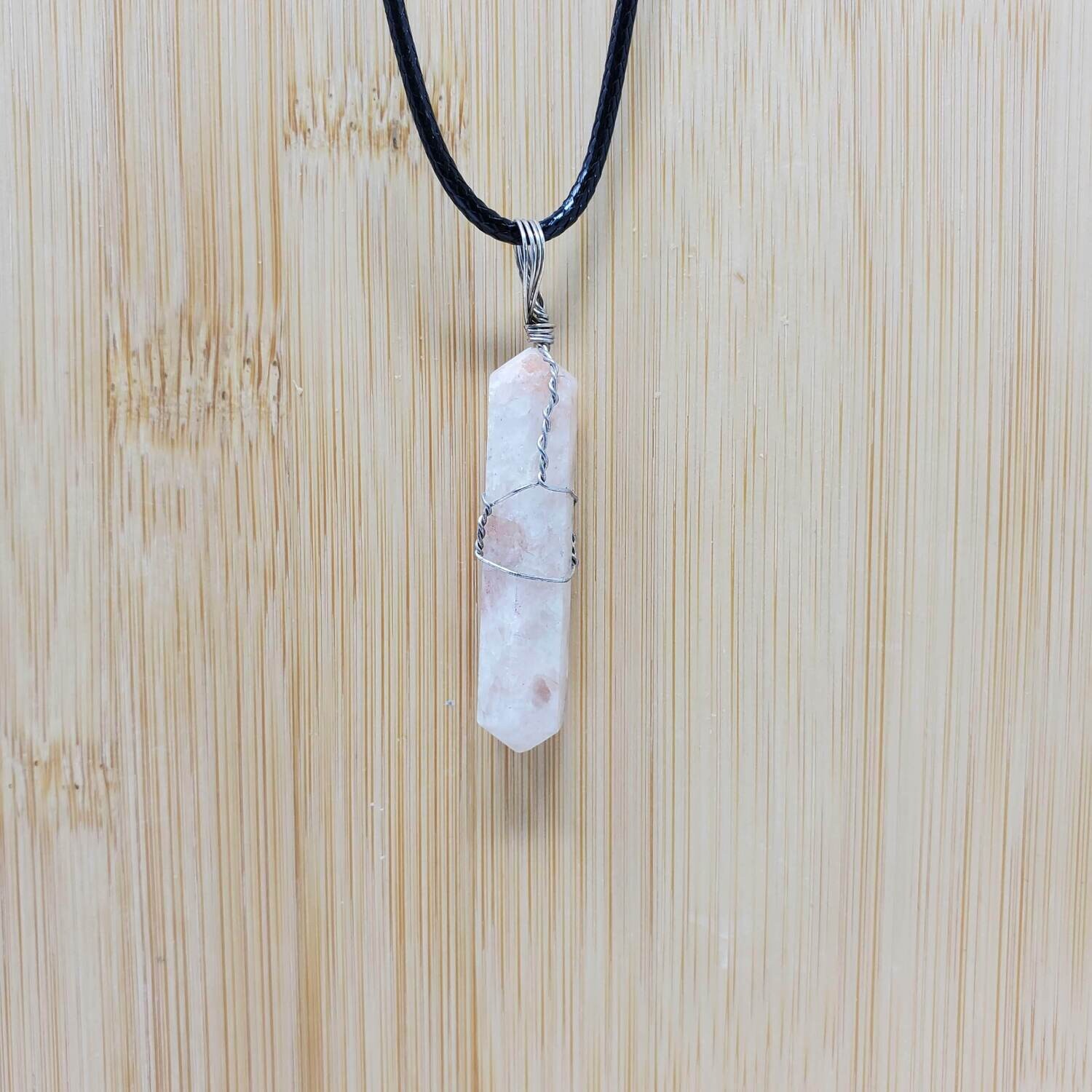 SUNSTONE WIRE WRAP NECKLACE