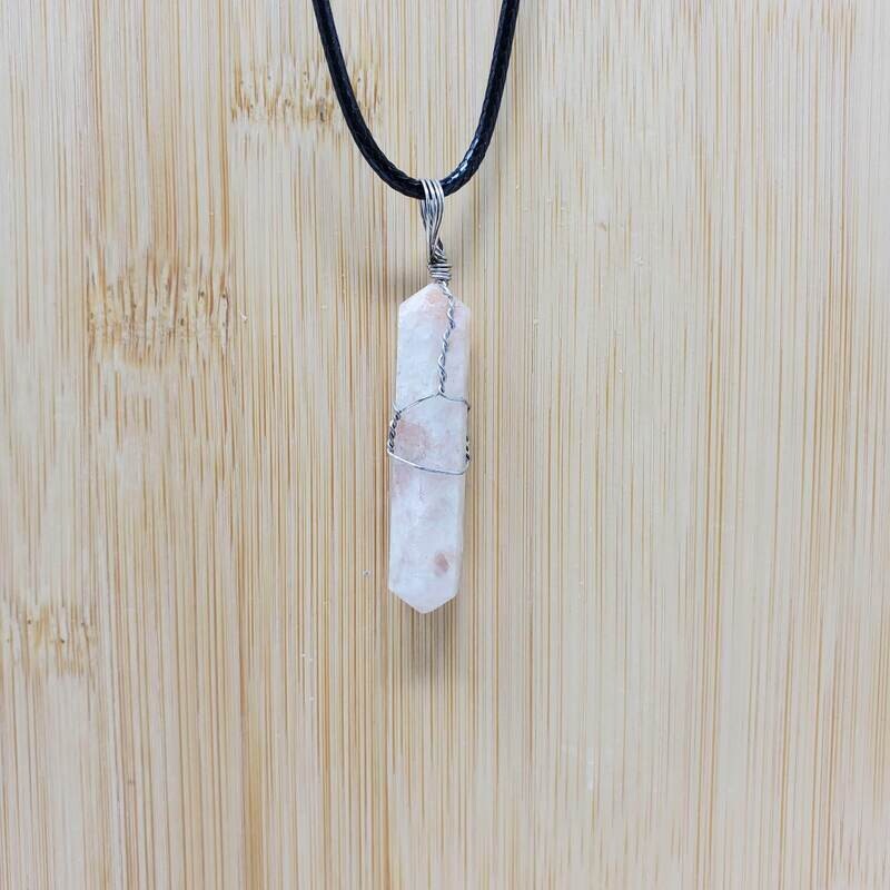 SUNSTONE WIRE WRAP NECKLACE