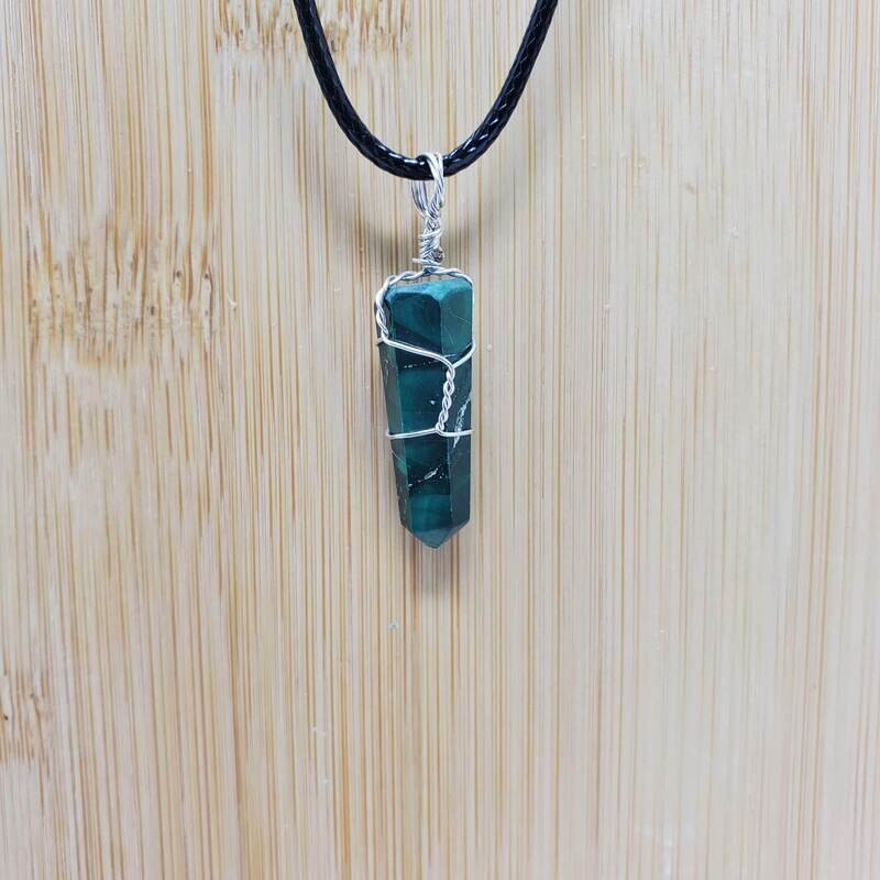 MALACHITE WIRE WRAP NECKLACE