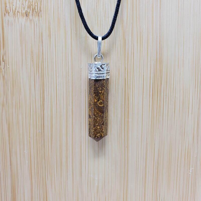 MARIAM JASPER PENCIL NECKLACE