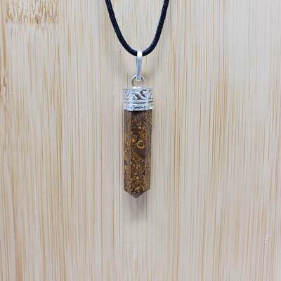 MARIAM JASPER PENCIL NECKLACE