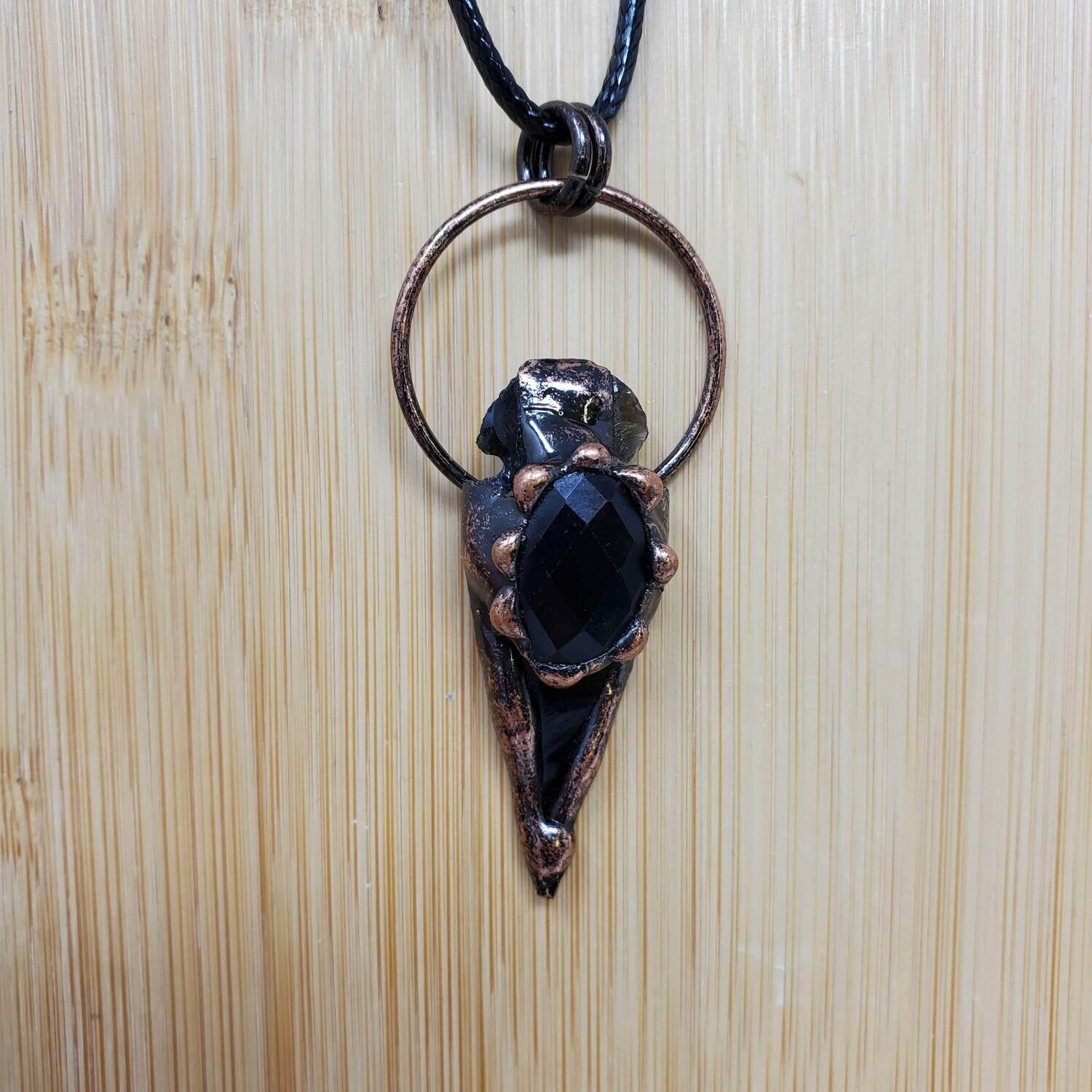 OBSIDIAN ARROWHEAD ORNATE NECKLACE