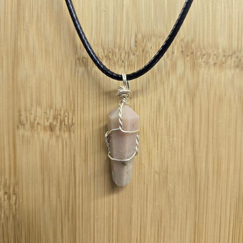 PINK OPAL WIRE WRAP NECKLACE