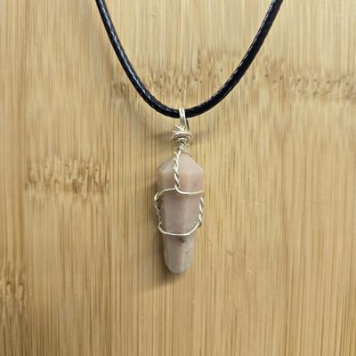 PINK OPAL WIRE WRAP NECKLACE