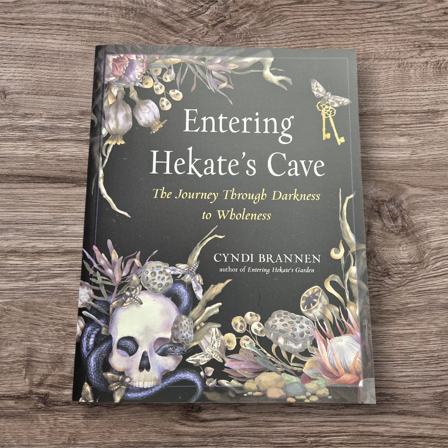 ENTERING HEKATE&#39;S CAVE