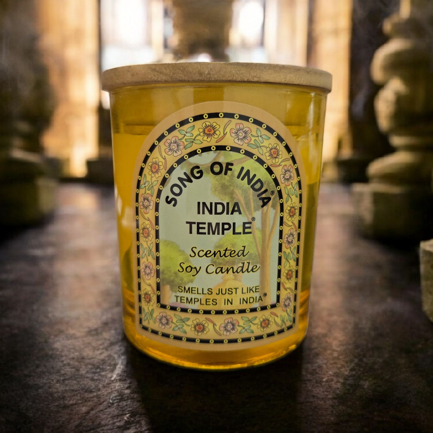 Song of India India Temple scented soy candle in glass jar with wooden lid, 200g natural wax candle for meditation