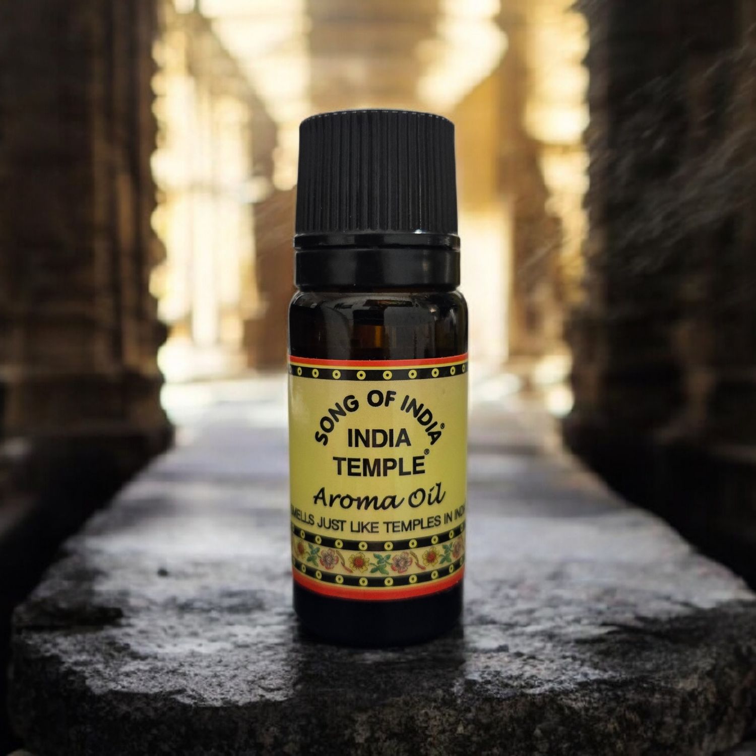 India Temple fragrance oil bottle 10ml with natural perfume oils for diffusers and spiritual rituals