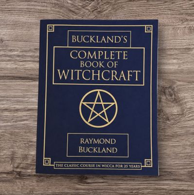 Buckland’s Complete Book of Witchcraft by Raymond Buckland front cover