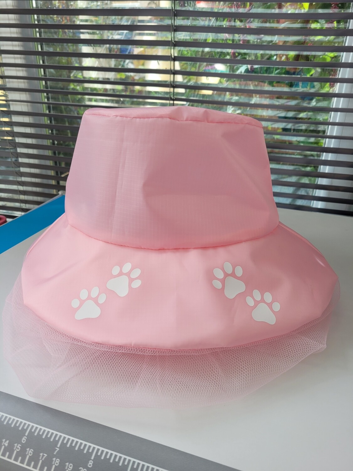 Bee keeper bucket hat