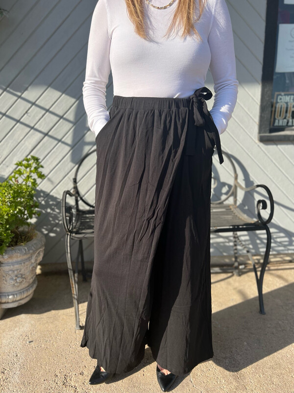 Black Bow Pants