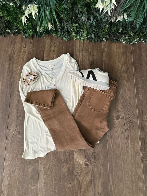 High Rise Slim Straight Toffee Jean