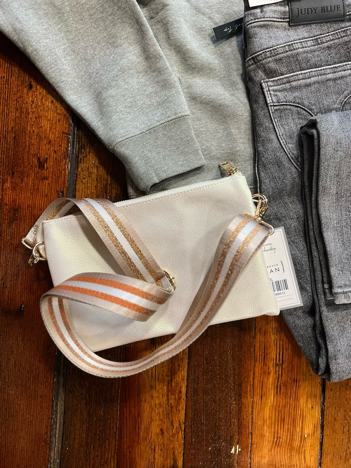 Izzy Crossbody w/ Guitar Strap